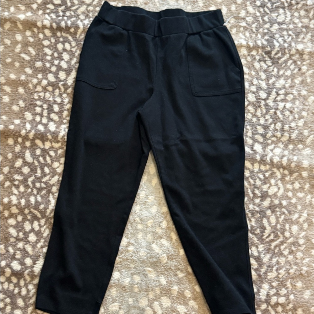 a new day Black Cropped Tapered Knit Pants
